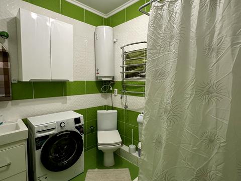 квартира за адресою Київ, Драгоманова вул., 2-А