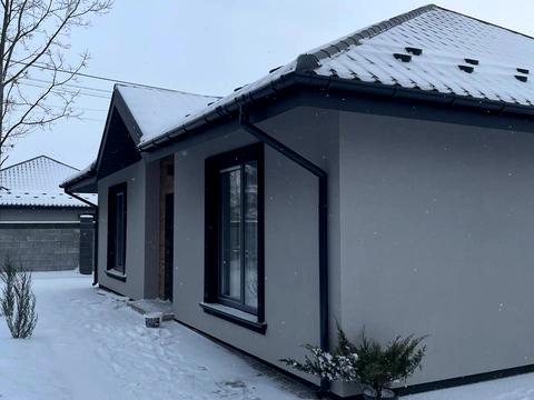 будинок за адресою Успішна