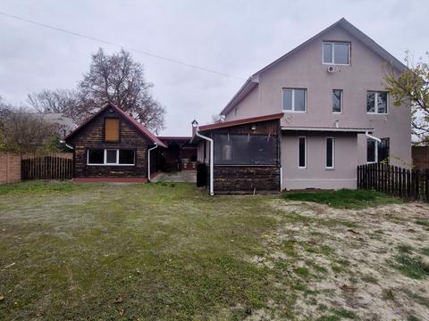 будинок за адресою Шкільна, 9