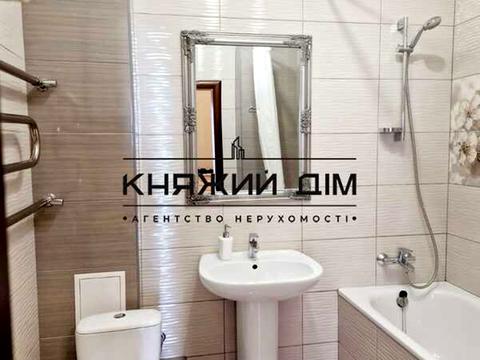 квартира по адресу Ревуцкого ул., 7-В