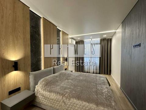 квартира за адресою Родини Крістерів вул., 14-Б