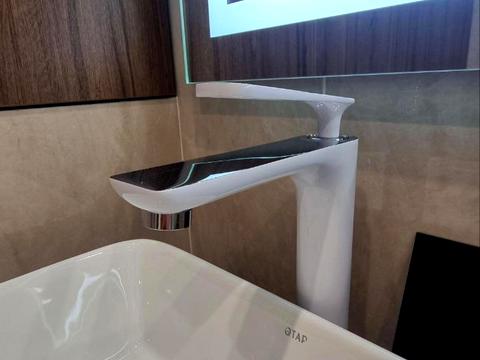 квартира за адресою Мартинова просп., (вул. Щаслива, 63)