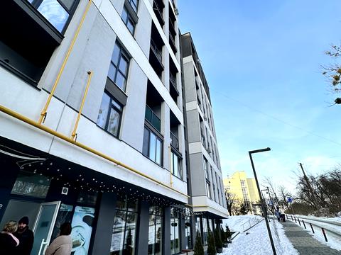 комерційна за адресою Зелена вул., 204