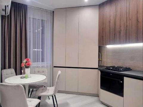 квартира за адресою Мартинова просп., (вул. Щаслива, 63)