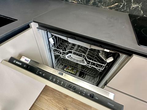 квартира за адресою Генерала Грекова вул., 4