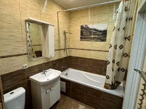 квартира за адресою Сім'ї Кульженків вул. (Петра Дегтяренка), 31-А