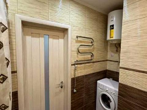 квартира за адресою Сім'ї Кульженків вул. (Петра Дегтяренка), 31-А