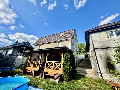 будинок за адресою Донецька вул., 3