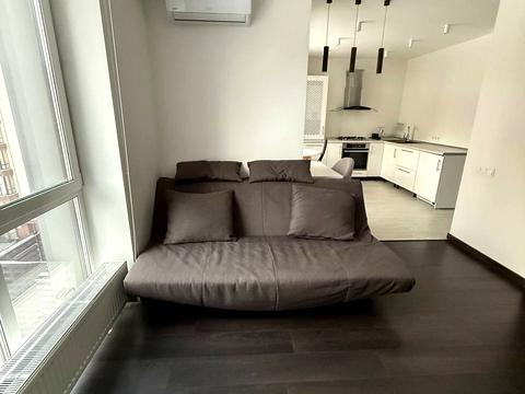 квартира за адресою Левка Лук'яненка вул. (Василя Жуковського), 24