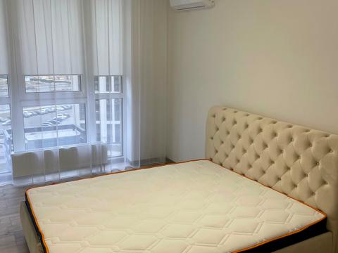 квартира за адресою Олександра Олеся вул., 10