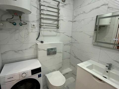 квартира за адресою Космічна вул., 5