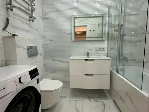 квартира за адресою Космічна вул., 5