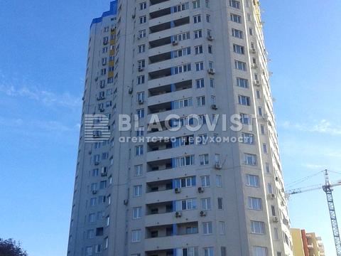 квартира за адресою Любомира Гузара просп. (Космонавта Комарова), 26