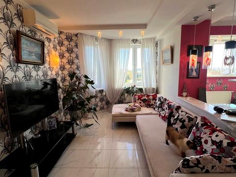 квартира за адресою Любомира Гузара просп. (Космонавта Комарова), 26