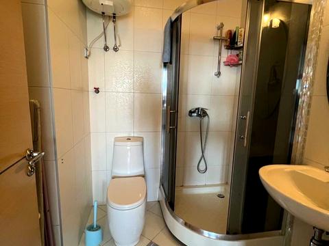 квартира за адресою Любомира Гузара просп. (Космонавта Комарова), 26