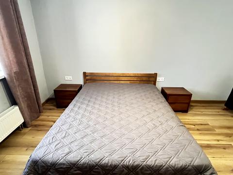 квартира за адресою Воскресенська вул., 18