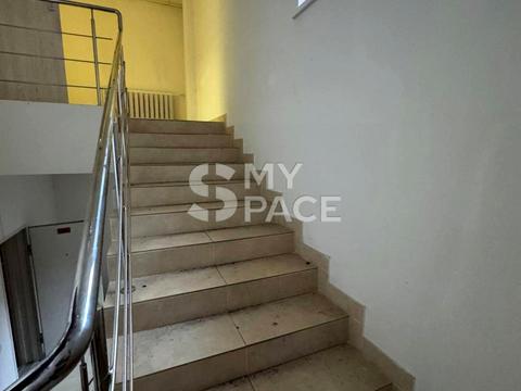 комерційна за адресою Антоновича вул. (Горького), 91/14