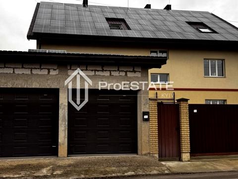 будинок за адресою Віри Онацької вул.