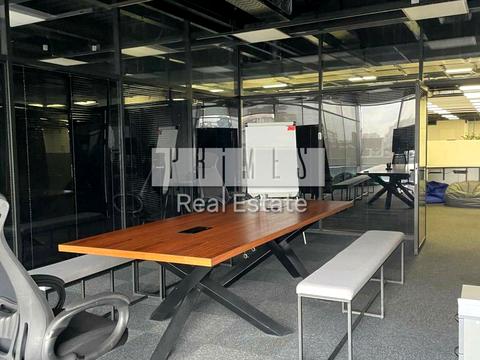 комерційна за адресою Вадима Гетьмана вул., 6