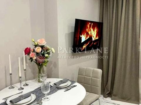 квартира за адресою Ревуцького вул., 40-В