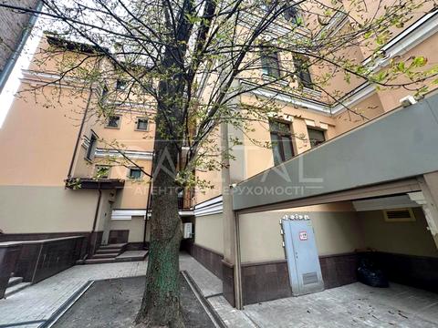 комерційна за адресою Несторівський пров., 8