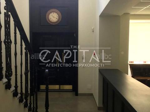 комерційна за адресою Несторівський пров., 8