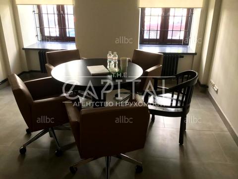 комерційна за адресою Несторівський пров., 8