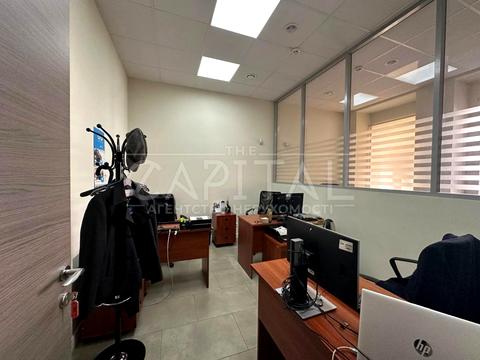 комерційна за адресою Несторівський пров., 8