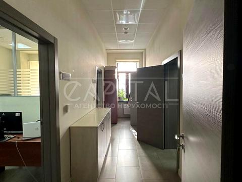 комерційна за адресою Несторівський пров., 8