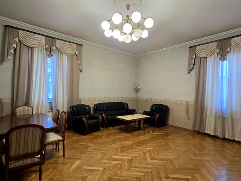 будинок за адресою смт. Козин, Олександрівська вул., 77