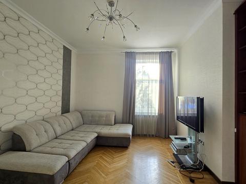 будинок за адресою смт. Козин, Олександрівська вул., 77