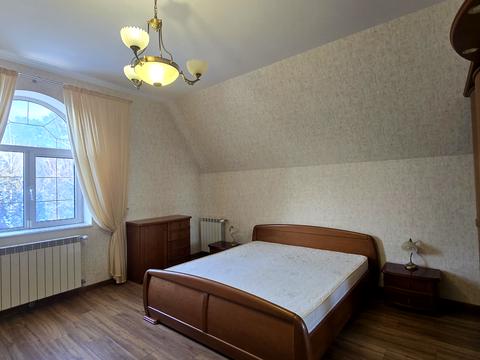 будинок за адресою смт. Козин, Олександрівська вул., 77