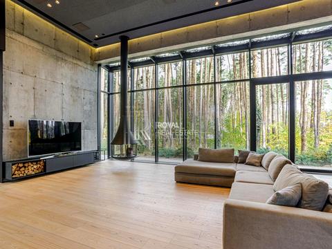 будинок за адресою с. Гнідин, Центральна вул., 1