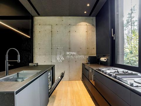 будинок за адресою с. Гнідин, Центральна вул., 1