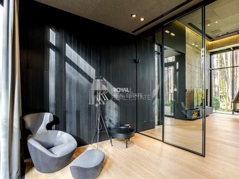 будинок за адресою с. Гнідин, Центральна вул., 1