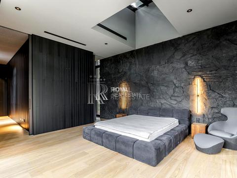 будинок за адресою с. Гнідин, Центральна вул., 1