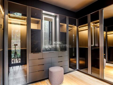 будинок за адресою с. Гнідин, Центральна вул., 1