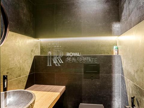 будинок за адресою с. Гнідин, Центральна вул., 1