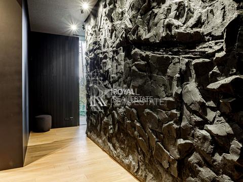 будинок за адресою с. Гнідин, Центральна вул., 1