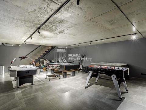 будинок за адресою с. Гнідин, Центральна вул., 1