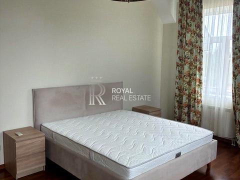 будинок за адресою Сонячна вул.