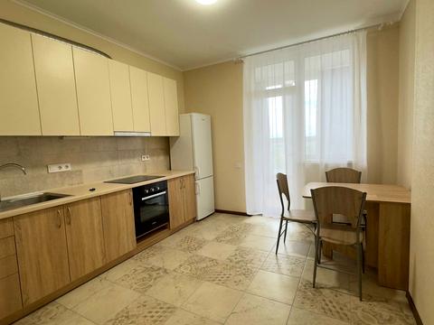 квартира за адресою Київ, Академіка Заболотного вул., 15-Б