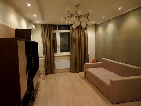 квартира за адресою Миколи Бажана просп., 8-Б