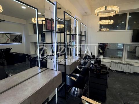 комерційна за адресою Антоновича вул. (Горького), 131