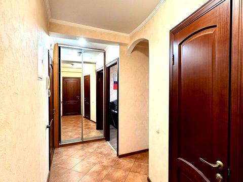 квартира за адресою Раїси Окіпної вул., 9