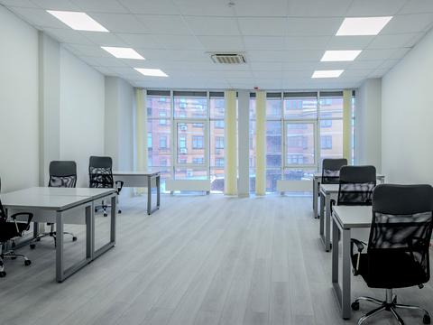 комерційна за адресою Євгена Коновальця вул. (Щорса), 36д