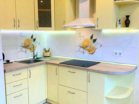 квартира за адресою 10 Квітня пл., 1