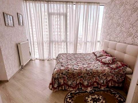 квартира за адресою 10 Квітня пл., 1