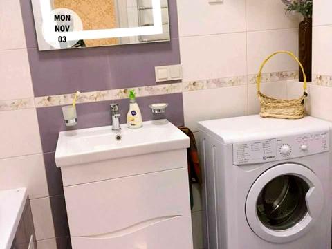 квартира за адресою 10 Квітня пл., 1