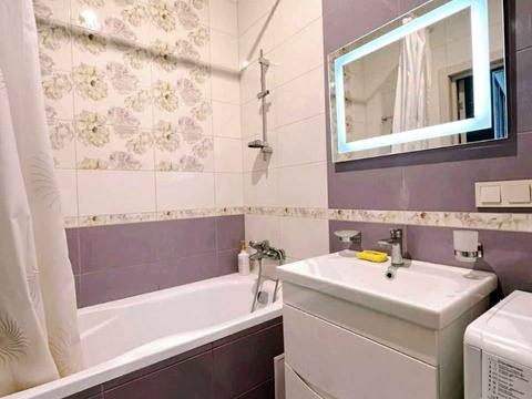 квартира за адресою 10 Квітня пл., 1